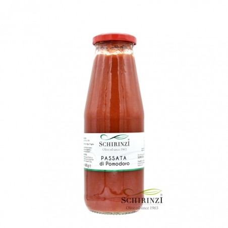 Fresh natural and artisanal tomato puree, produced in Salento in Puglia